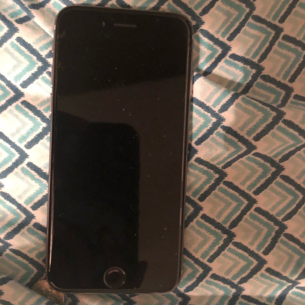 Unlocked iPhone6. 64GB (new)